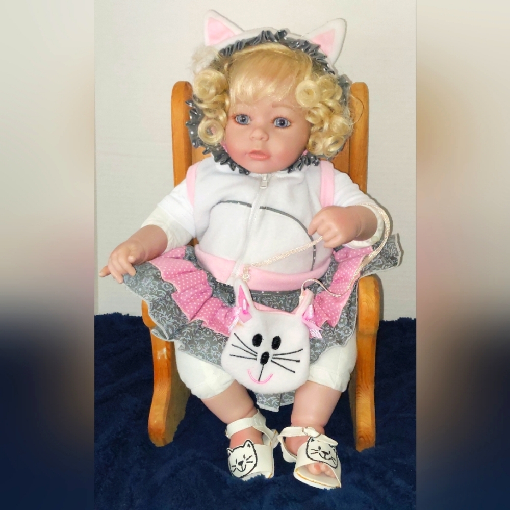 Adora 19" Cat's Meow Cloth And Vinyl Toddler Doll ***N-2***